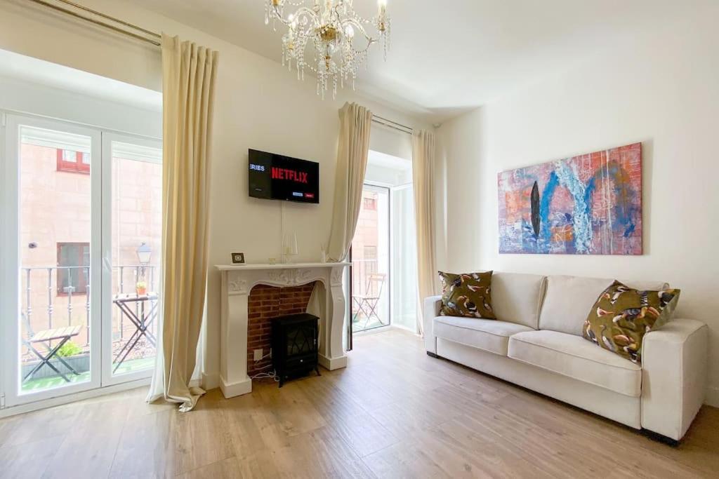 New Lavapies Spacious Flat, 2 Bedrooms And 2 Balconies Madrid Exteriér fotografie