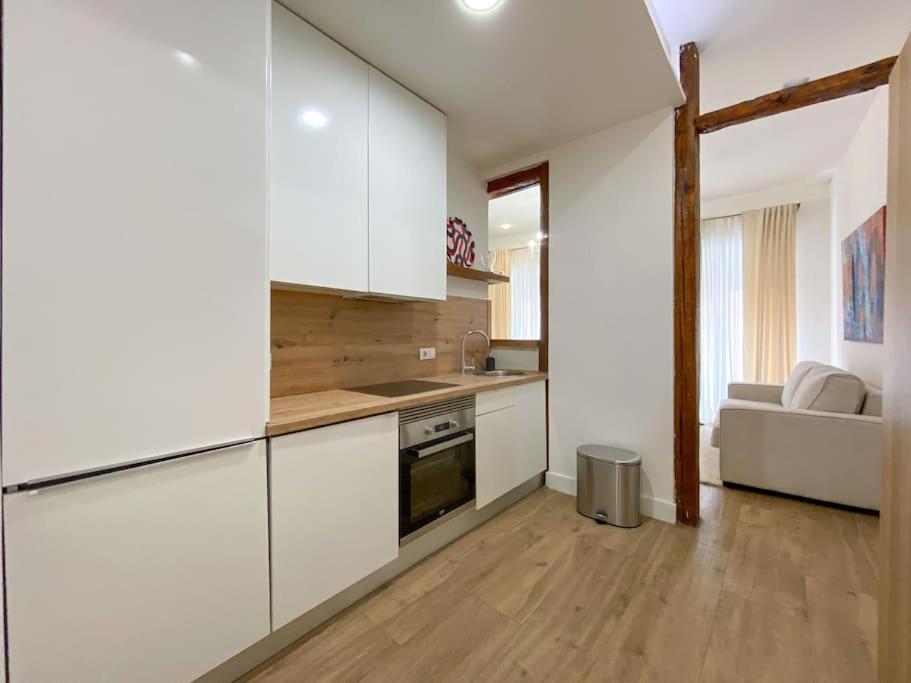 New Lavapies Spacious Flat, 2 Bedrooms And 2 Balconies Madrid Exteriér fotografie