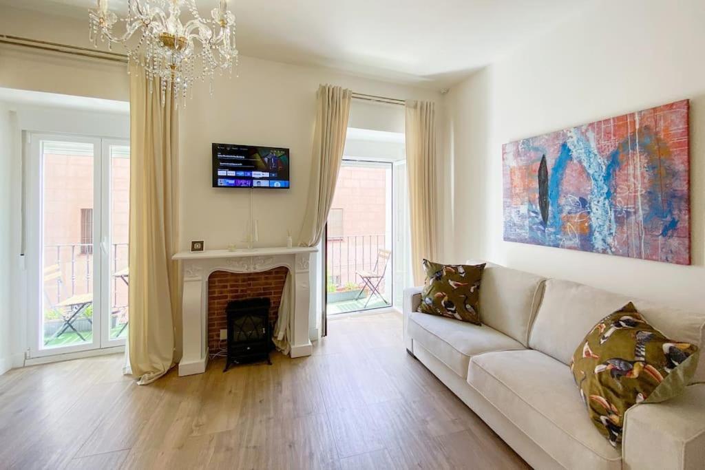 New Lavapies Spacious Flat, 2 Bedrooms And 2 Balconies Madrid Exteriér fotografie